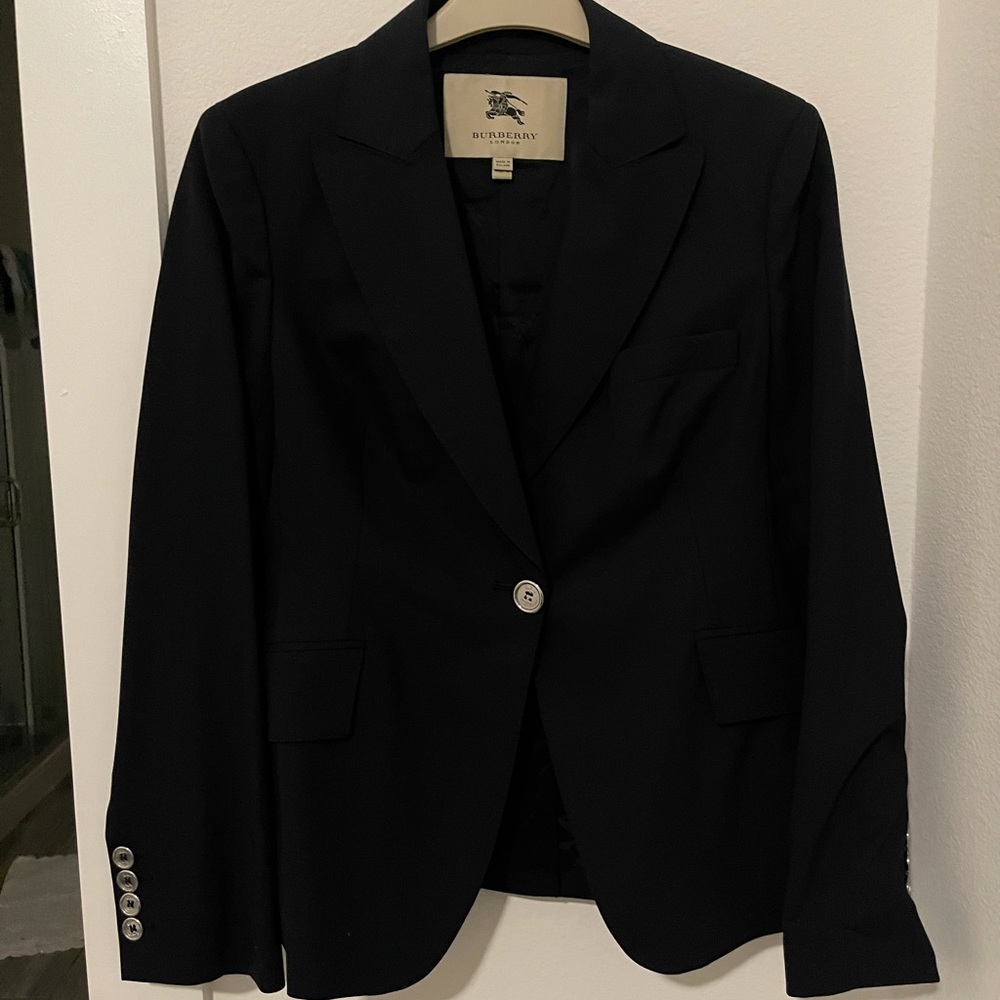 Burberry blazer - Navy Blue - NEW w/o tags - Size US 8